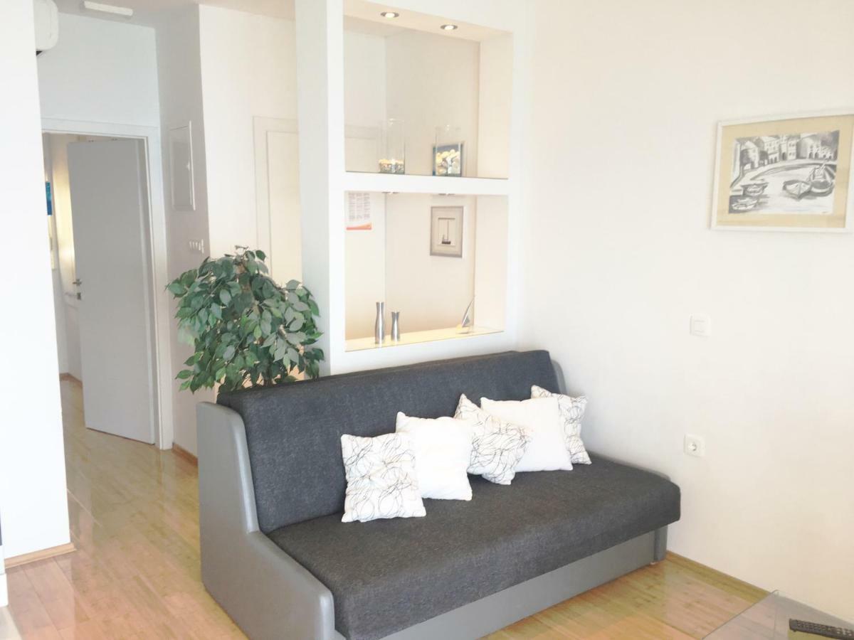 Apartment Sol - 5M From The Sea Drasnice Εξωτερικό φωτογραφία